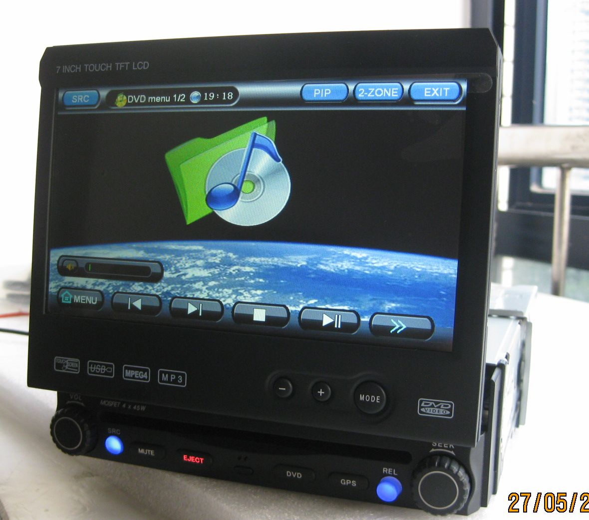 All-in-one 1-DIN Auto DVD / Navigaattori AQ-DVD3008-1DIN - Sulje napsauttamalla kuva